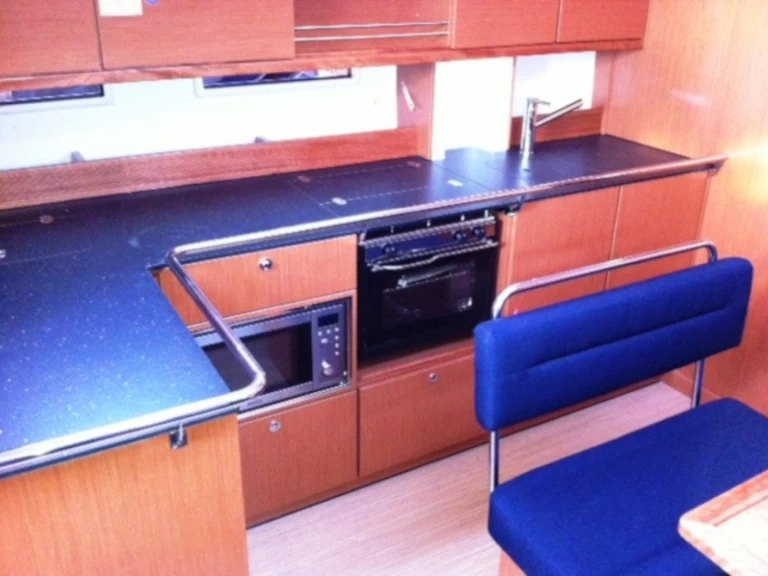 Uthyrning Segelbåt  i Trogir  - Bavaria Cruiser 45