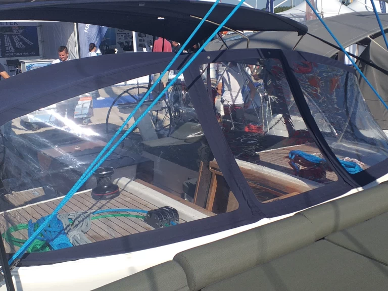 D&D Yacht D&D Kufner 50 I. charter bareboat eller skeppad i Trogir 