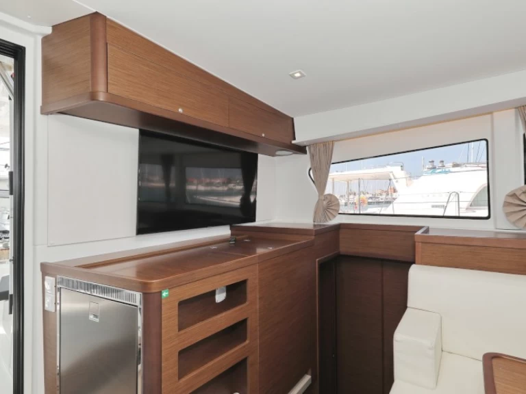 Uthyrning Katamaran  Lagoon med en båtlicens 