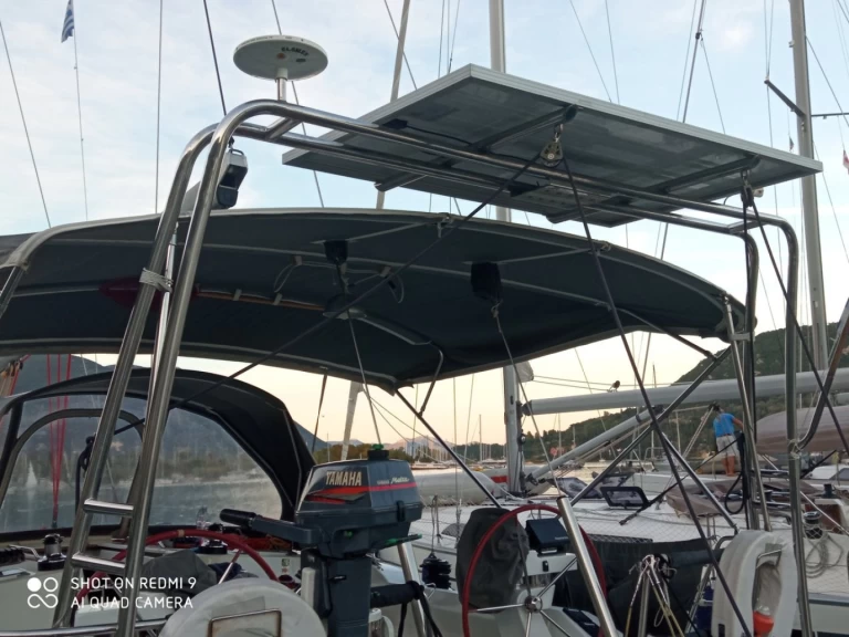 Jeanneau Sun Odyssey 49 charter bareboat eller skeppad i Lefkáda