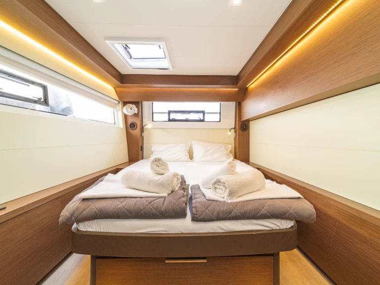 Båtuthyrning Lagoon Lagoon 50 i Alimos på Samboat 