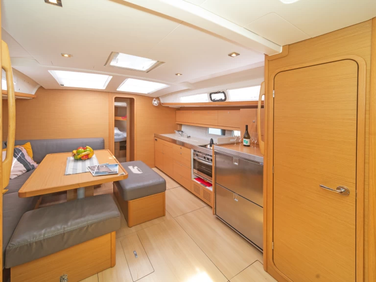 Uthyrning Segelbåt  i Alimos - Dufour Dufour 460 Grand Large