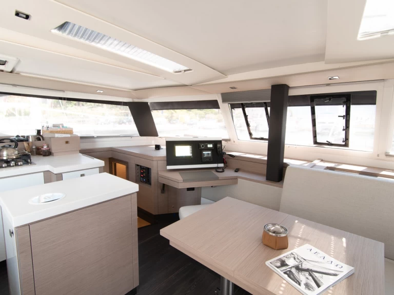 Uthyrning Adámas - Fountaine Pajot Saona 47 av Samboat 