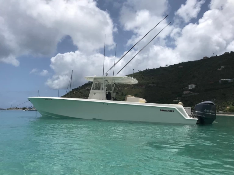 Uthyrning Lyx yacht Contender med en båtlicens 