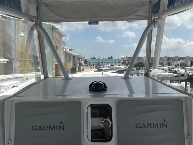 Lyx yacht för uthyrning Gustavia till det bästa priset 