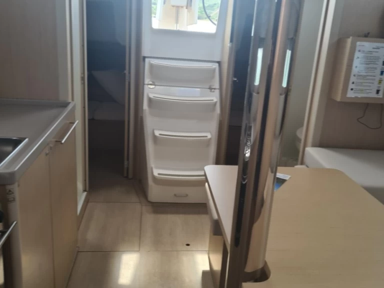 Båtuthyrning Bénéteau Oceanis 38.1 i Golfo Aranci på Samboat 