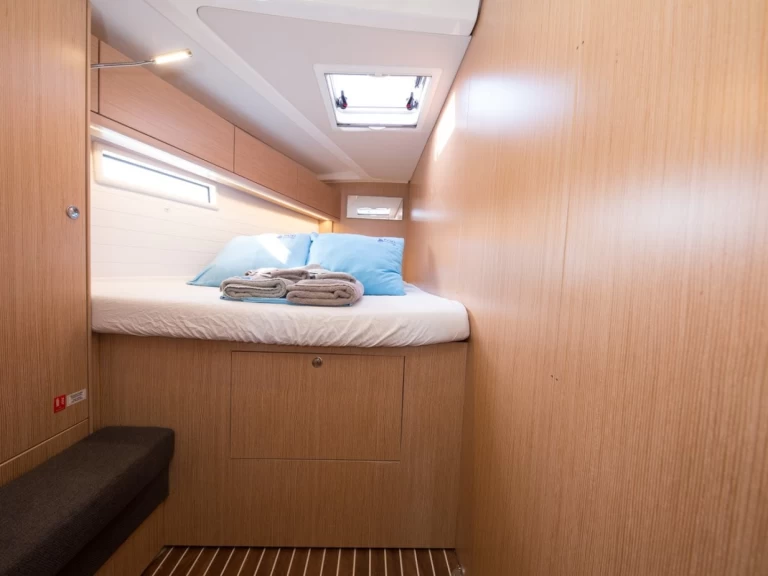 Uthyrning Segelbåt  Bavaria med en båtlicens 