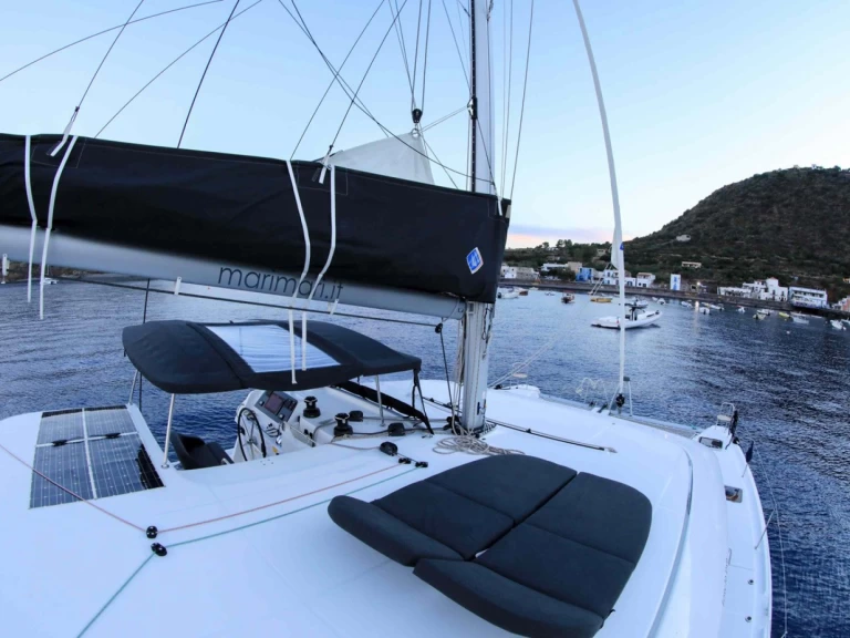 Yacht charter Tropea billig Lagoon 42