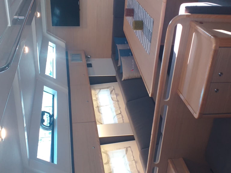 Segelbåt  för uthyrning Trogir  till det bästa priset 