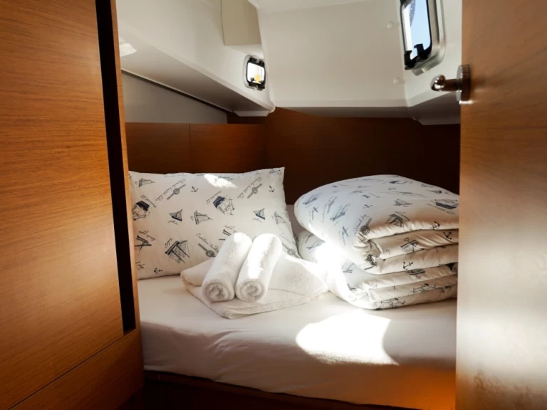 Segelbåt  för uthyrning Pirovac till det bästa priset 