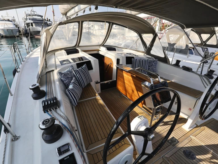 Yacht charter Kaštela billig Hanse 415
