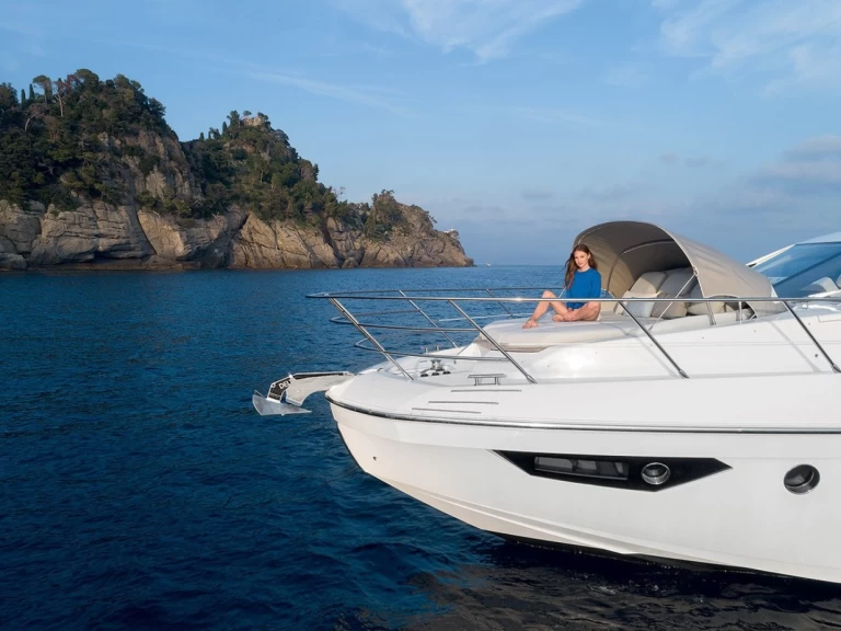 Lyx yacht för uthyrning Kaštela till det bästa priset 