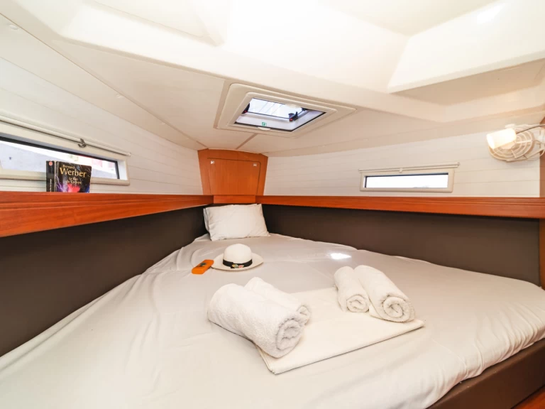 Uthyrning Rhodes (City) - Bavaria Cruiser 41 av Samboat 