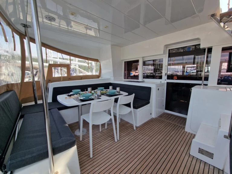 Yacht charter Punat billig Lagoon 450 Sport Top