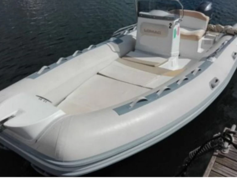 RIB för uthyrning Cagliari till det bästa priset 