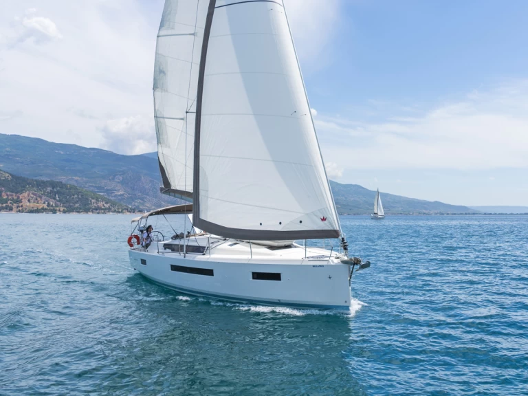 Hyr en Jeanneau Sun Odyssey 490 Lefkáda 
