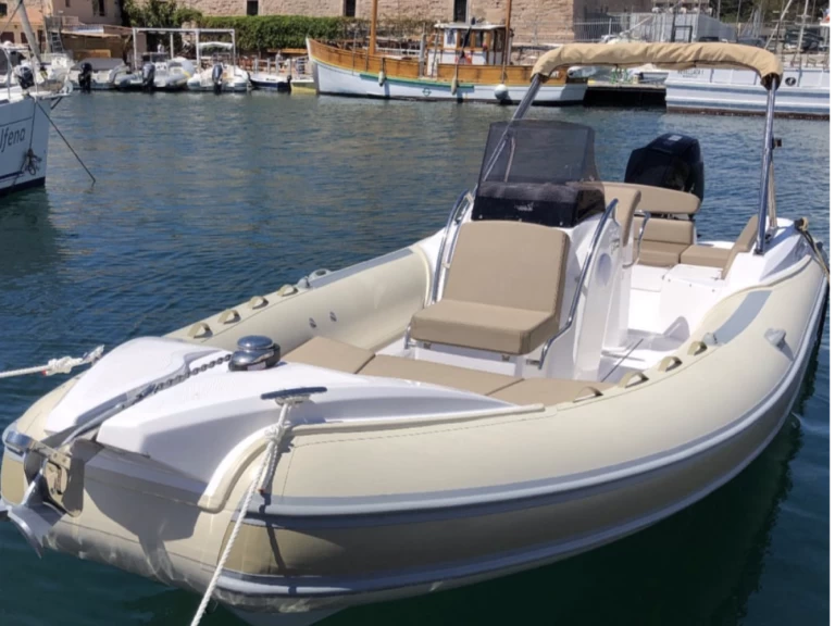 Båtuthyrning MV Marine 740 i Marseille på Samboat 