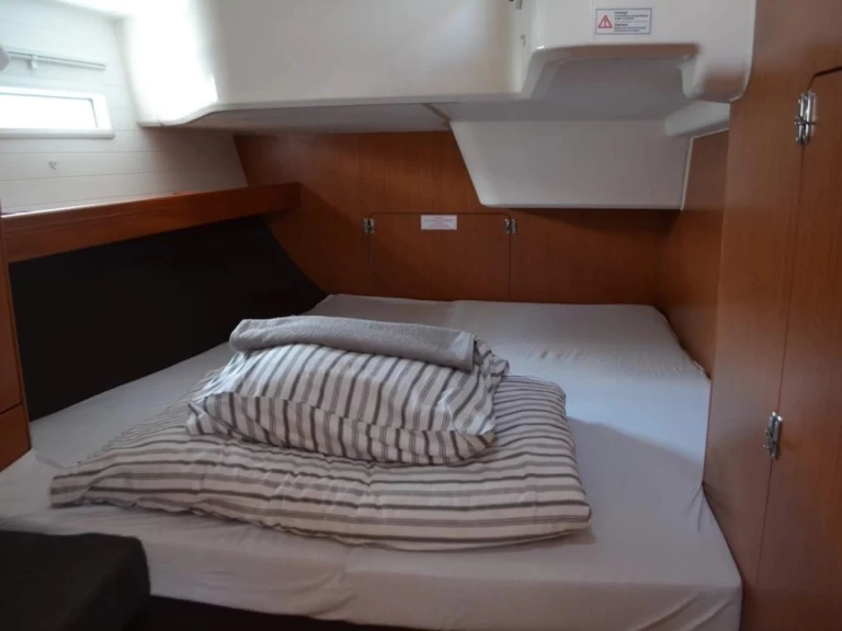 Uthyrning Segelbåt  Bavaria med en båtlicens 