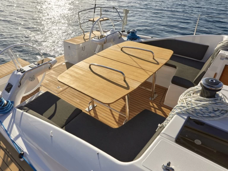 Hyr en Elan Impression 45 Šibenik  