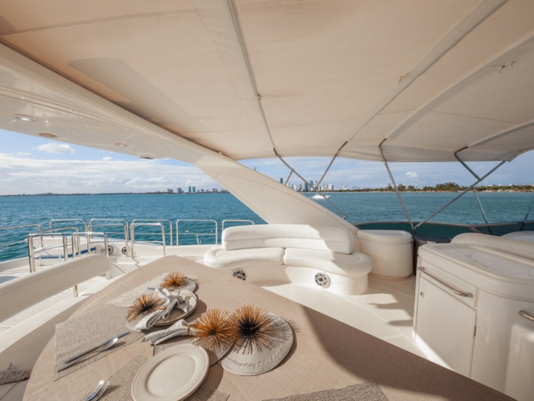 Hyr en Azimut Azimut 80 Cancún 