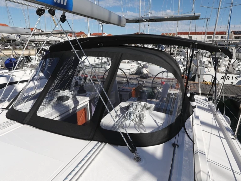 Hyr en Bavaria Bavaria C42 Pirovac 