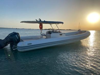 RIB för uthyrning Marina Formentera till det bästa priset 