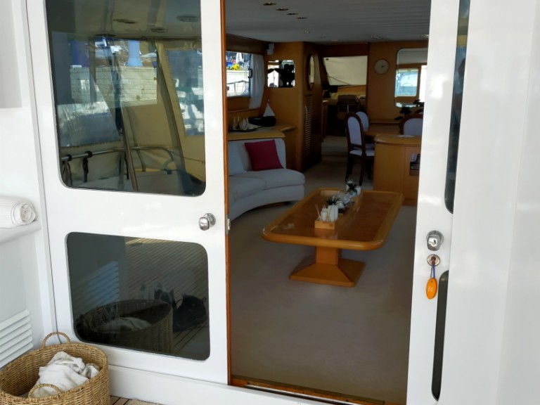 Uthyrning Yacht  Canados med en båtlicens 