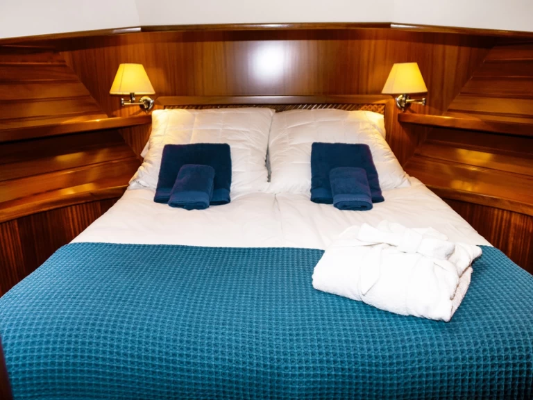 Uthyrning Kanalbåt Menorquin-Yachts med en båtlicens 