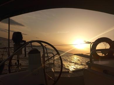 Yacht charter Combarro billig Sun Odyssey 42i