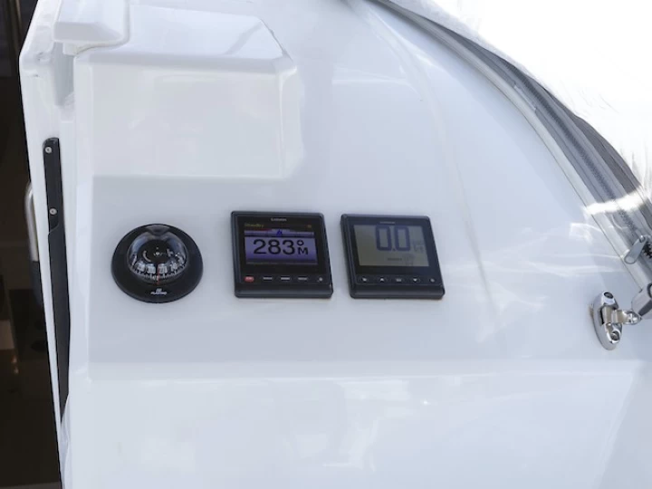 Båtuthyrning Bénéteau Oceanis 30.1 i Kaštela på Samboat 