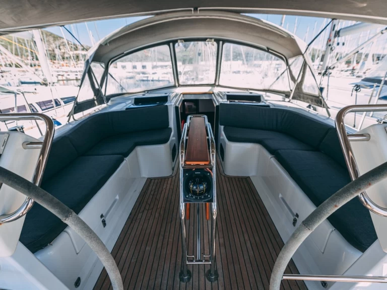 Segelbåt  för uthyrning Donji Seget till det bästa priset 