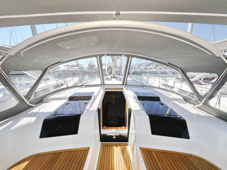 Segelbåt  för uthyrning Šibenik  till det bästa priset 