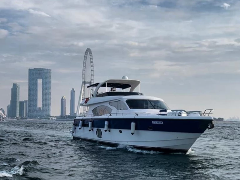 Uthyrning Lyx yacht Dubai Marine med en båtlicens 