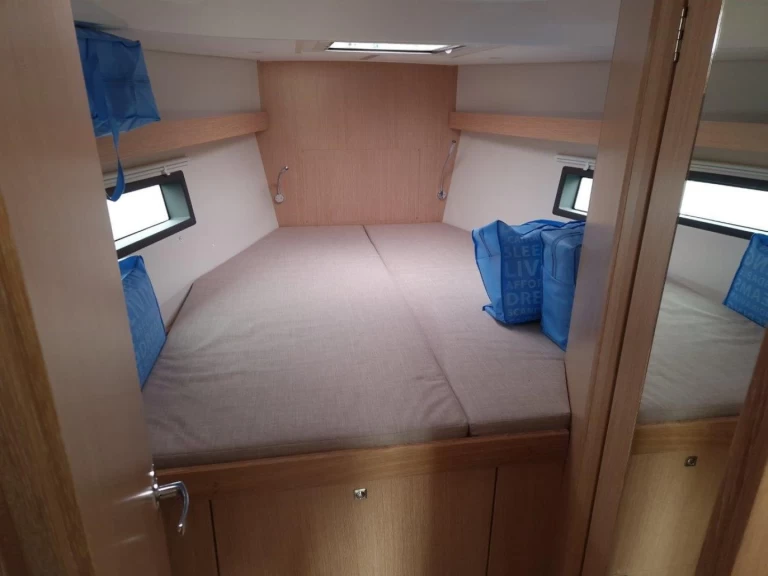 Yacht charter Izola billig Bavaria C42