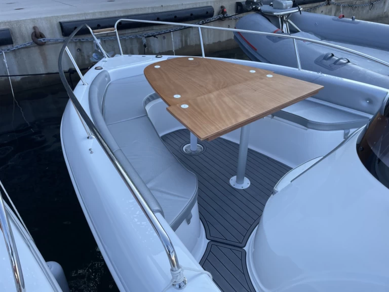 Yacht charter Martigues billig Sport line 21