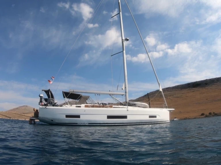 Yacht charter Sukošan billig Dufour 470