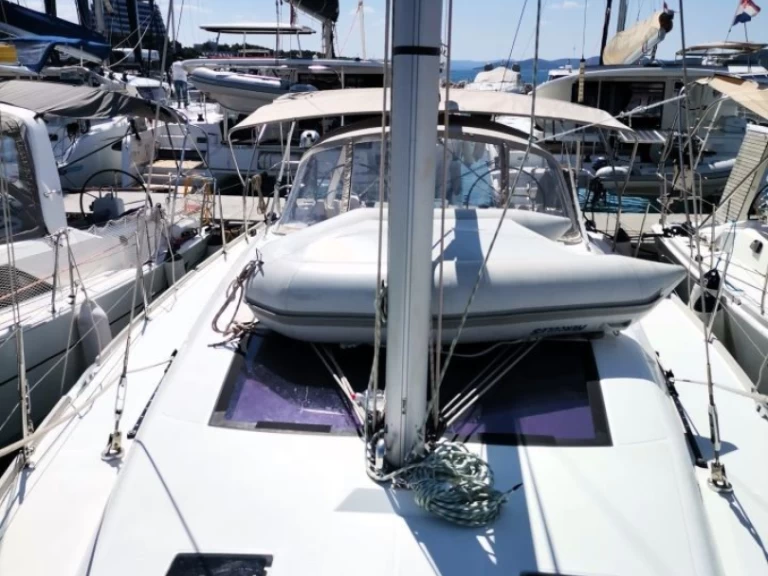 Yacht charter Šibenik  billig Dufour 412 Grand Large