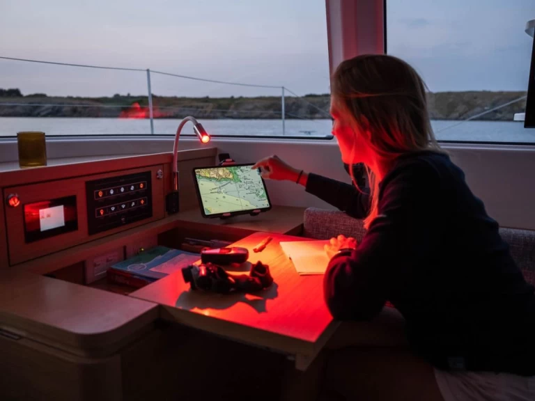 Hyra Katamaran  med eller utan skeppare Excess Saint-Mandrier-sur-Mer 