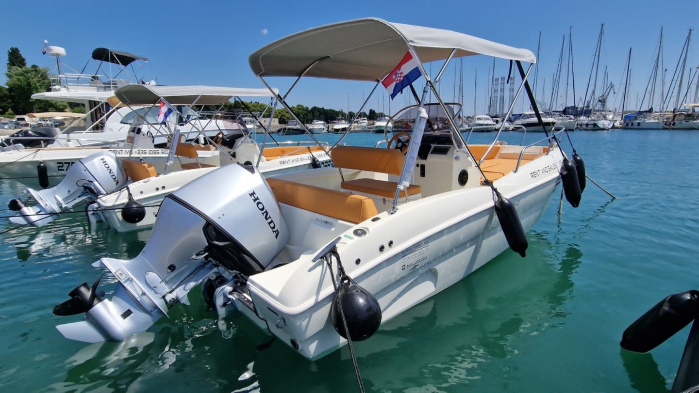 Yacht charter Marina Polesana billig Jaguar 6.0