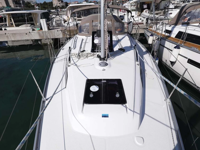 Yacht charter Jezera billig Cruiser 33
