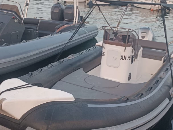 Yacht charter Porto-Vecchio billig Technobat