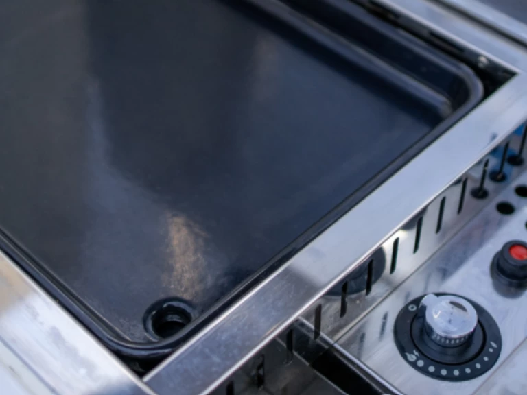 Uthyrning Segelbåt  Elan med en båtlicens 