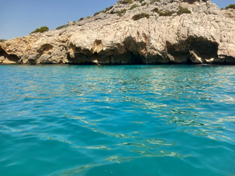 Yacht charter Vilanova i la Geltrú billig Horizon 210