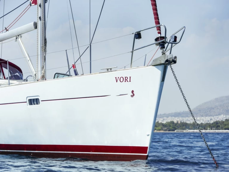 Hyr en Bénéteau Oceanis 473 Clipper Alimos 