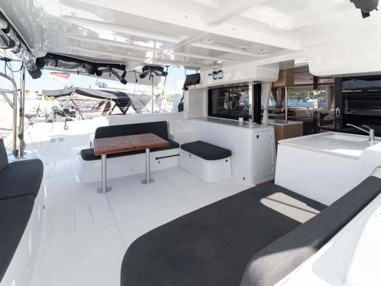 Hyr en Lagoon Lagoon 46 Portocolom 