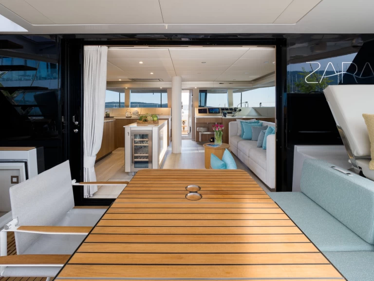 Hyra Katamaran  med eller utan skeppare Sunreef Kaštel Gomilica 