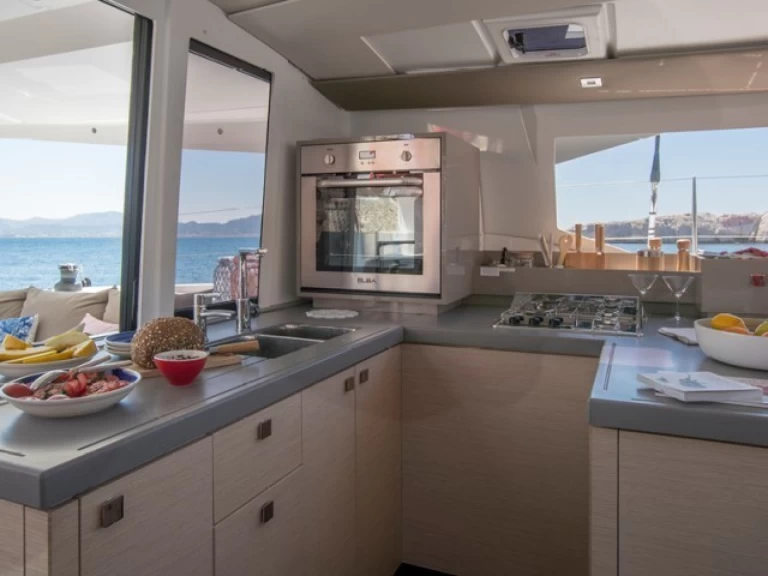 Uthyrning Jolly Harbour - Fountaine Pajot Astrea 42 av Samboat 