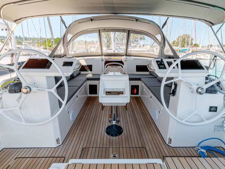 Yacht charter Lefkáda billig Bavaria C45