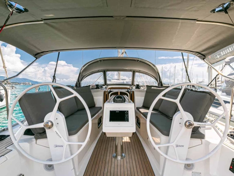 Uthyrning Segelbåt  Bavaria med en båtlicens 