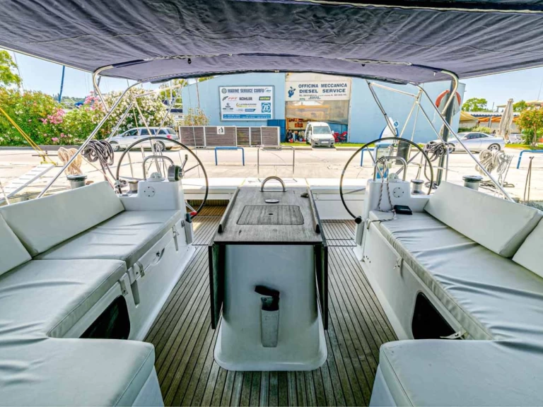 Uthyrning Segelbåt  Dufour med en båtlicens 